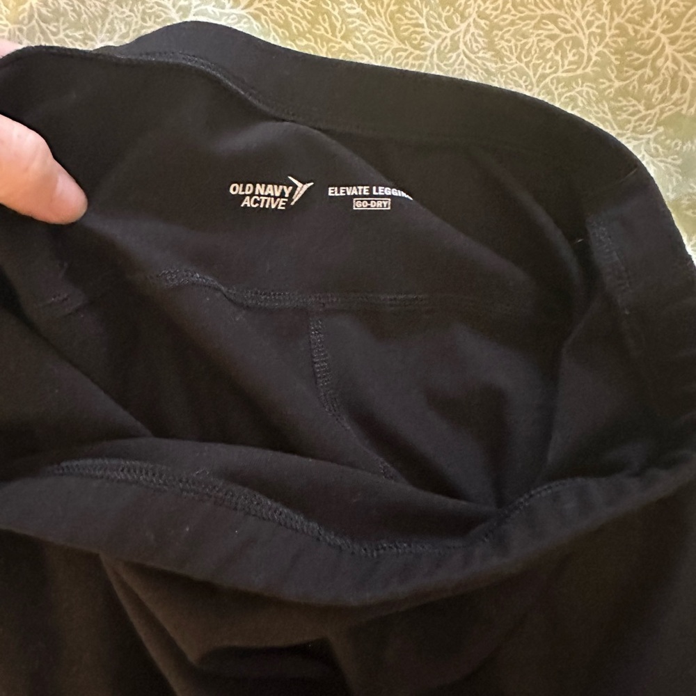 Set of 2 Maternity Leggings - Old Navy Active Black Elevate Leggings